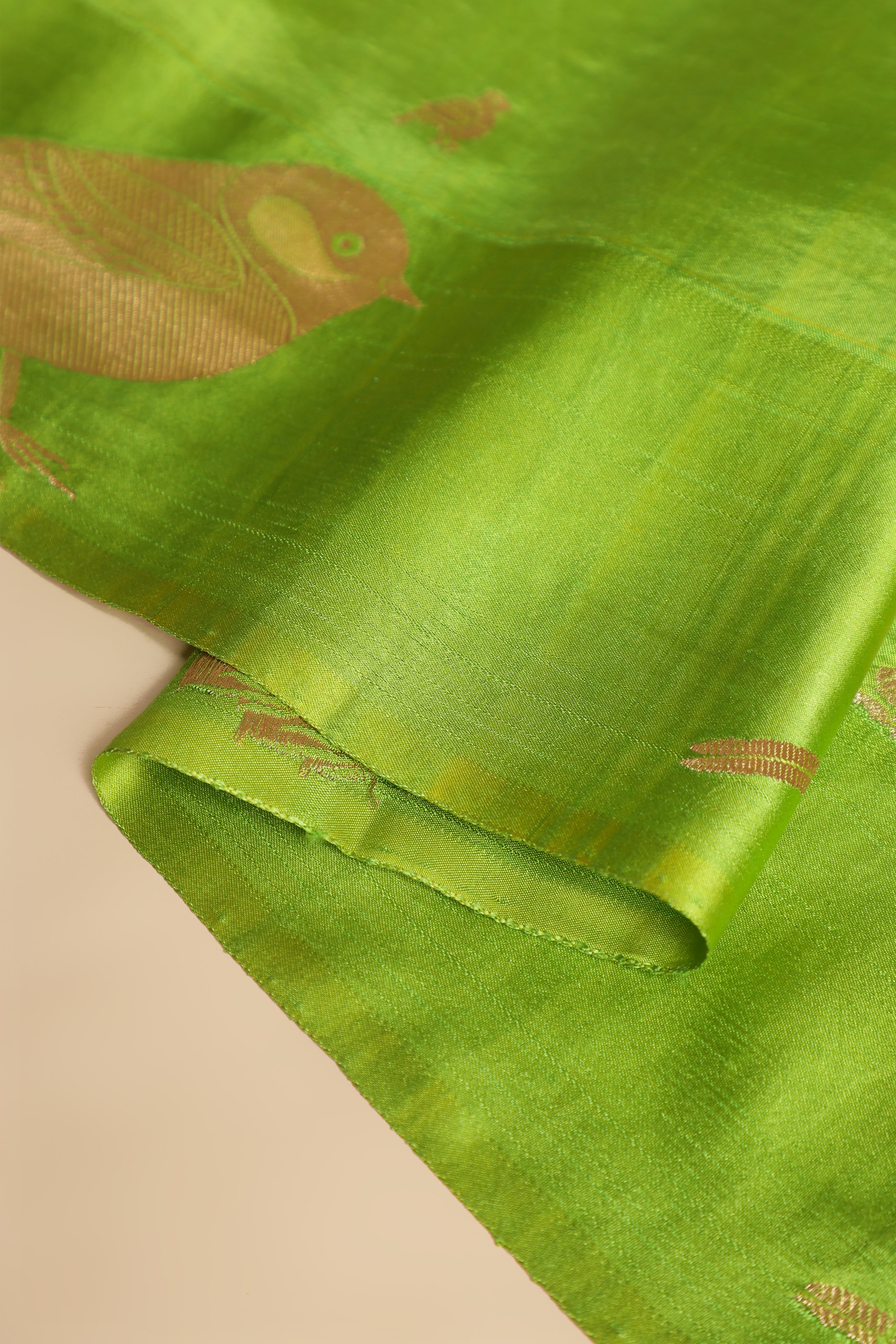 Pure Silk Katan Raw Mango Banarasi Saree - Parrot Green