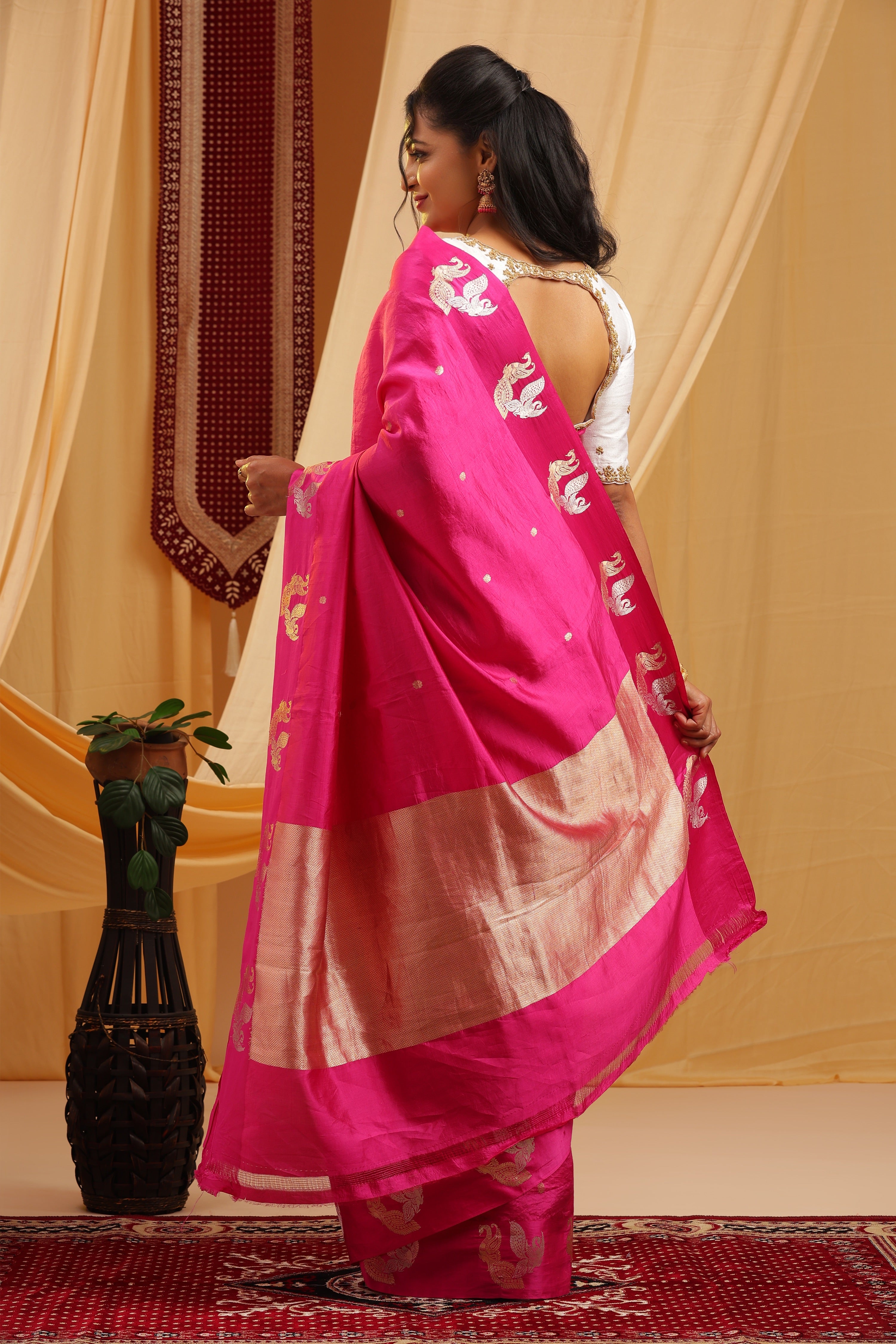 Pure Silk Katan Raw Mango Banarasi Saree - Rani Pink