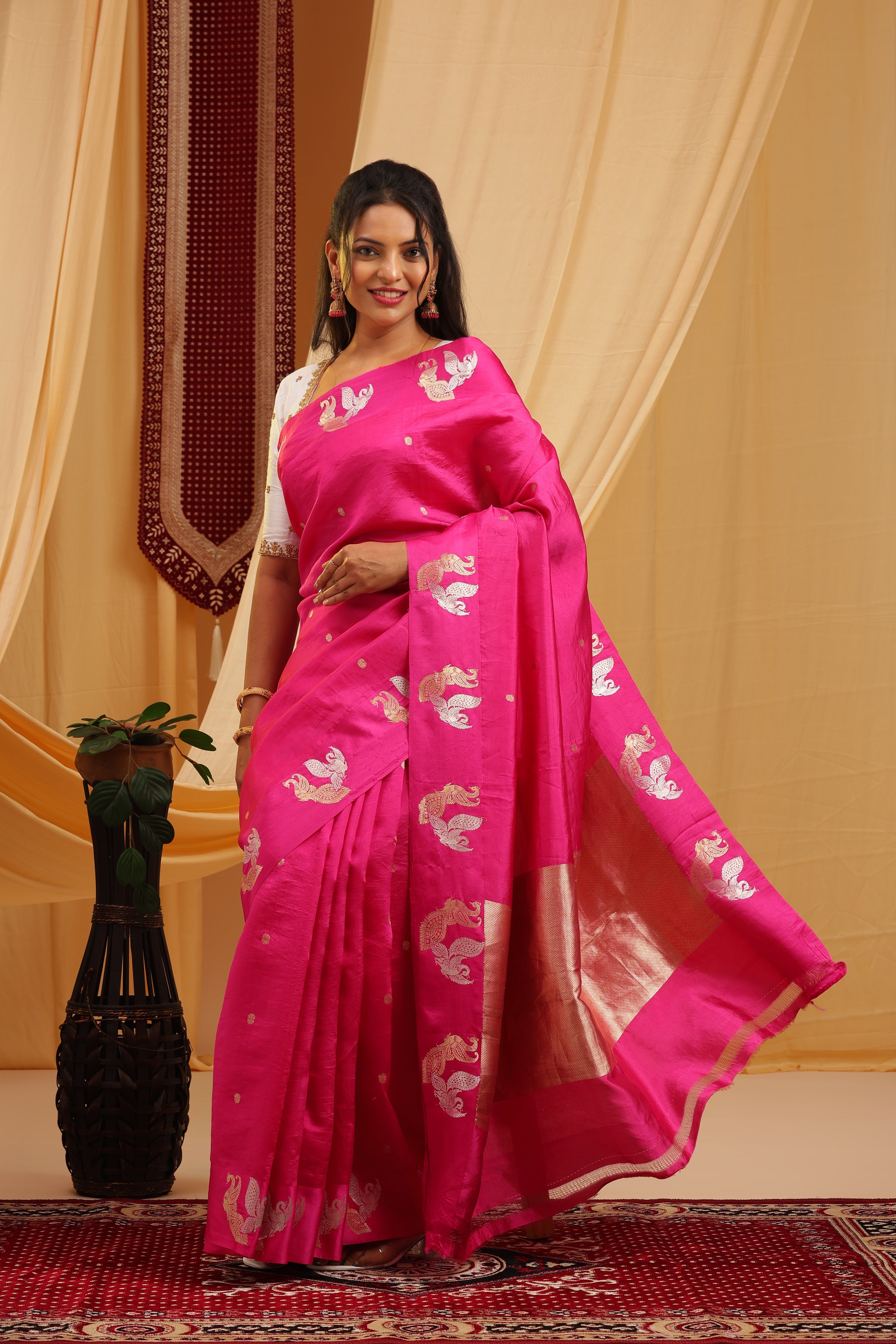 Pure Silk Katan Raw Mango Banarasi Saree - Rani Pink