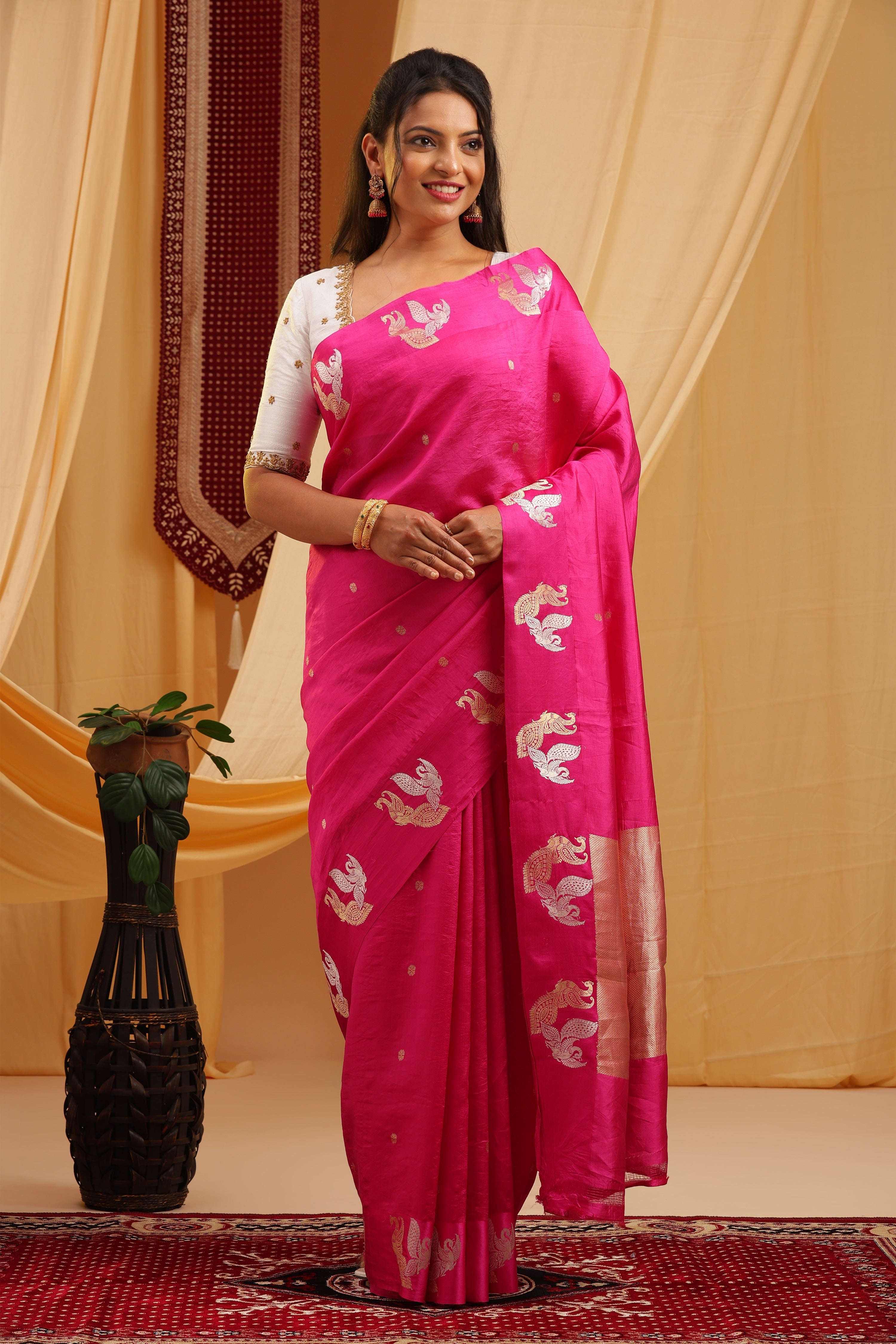 Pure Silk Katan Raw Mango Banarasi Saree - Rani Pink