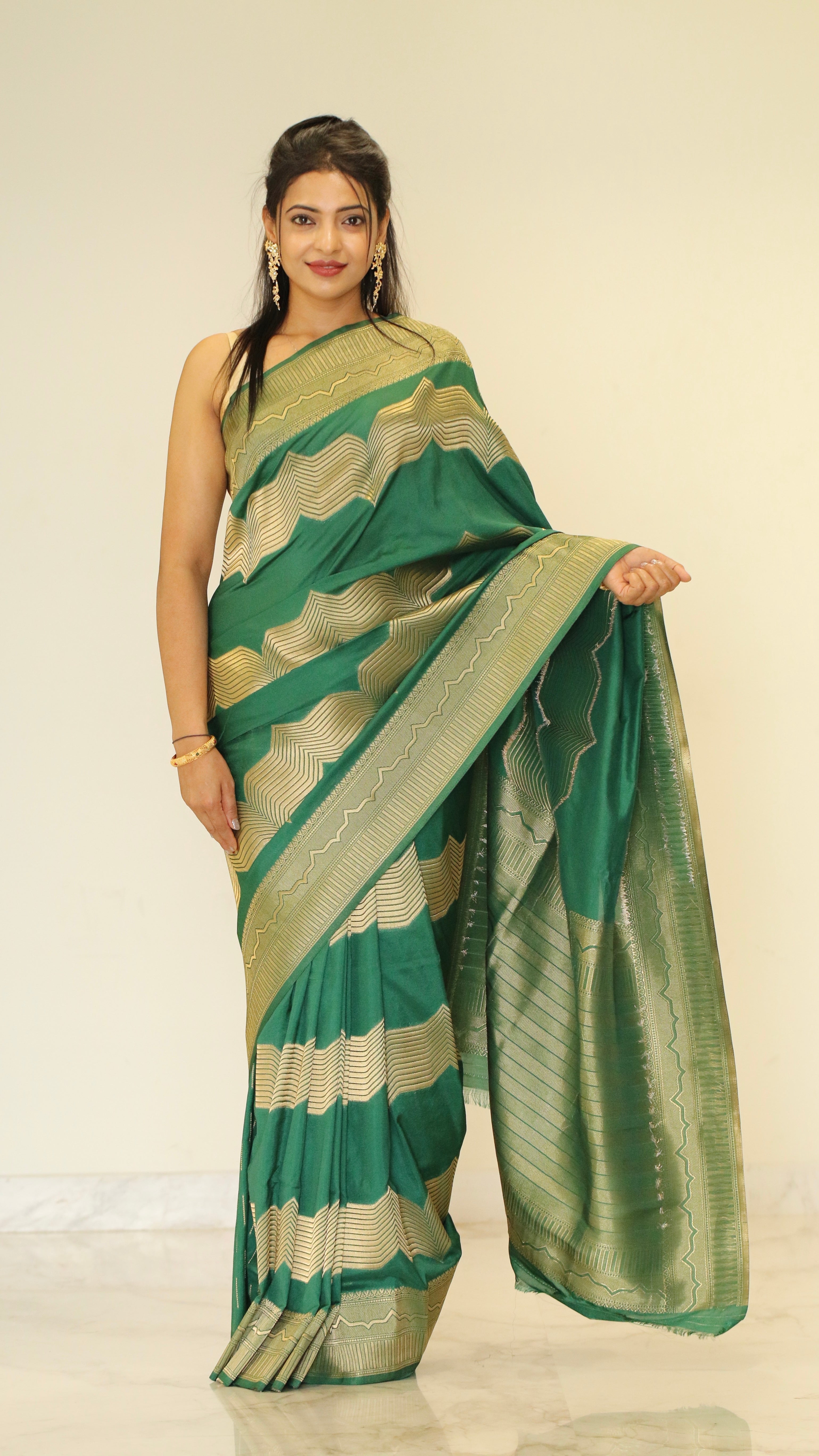 Banarasi katan stripe jari saree Emerald Green